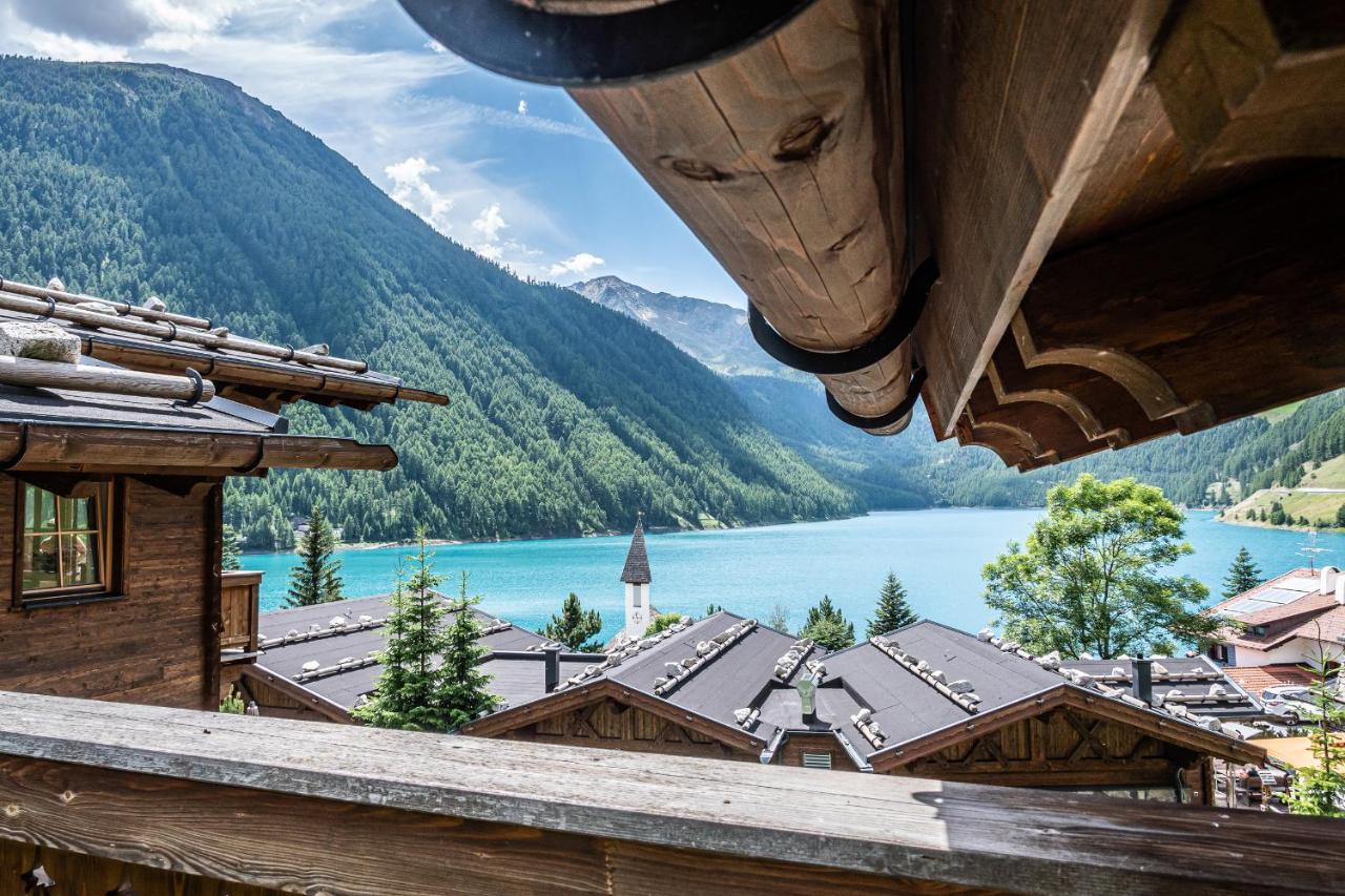 Hotel & Chalets Edelweiss Madonna  Exteriör bild