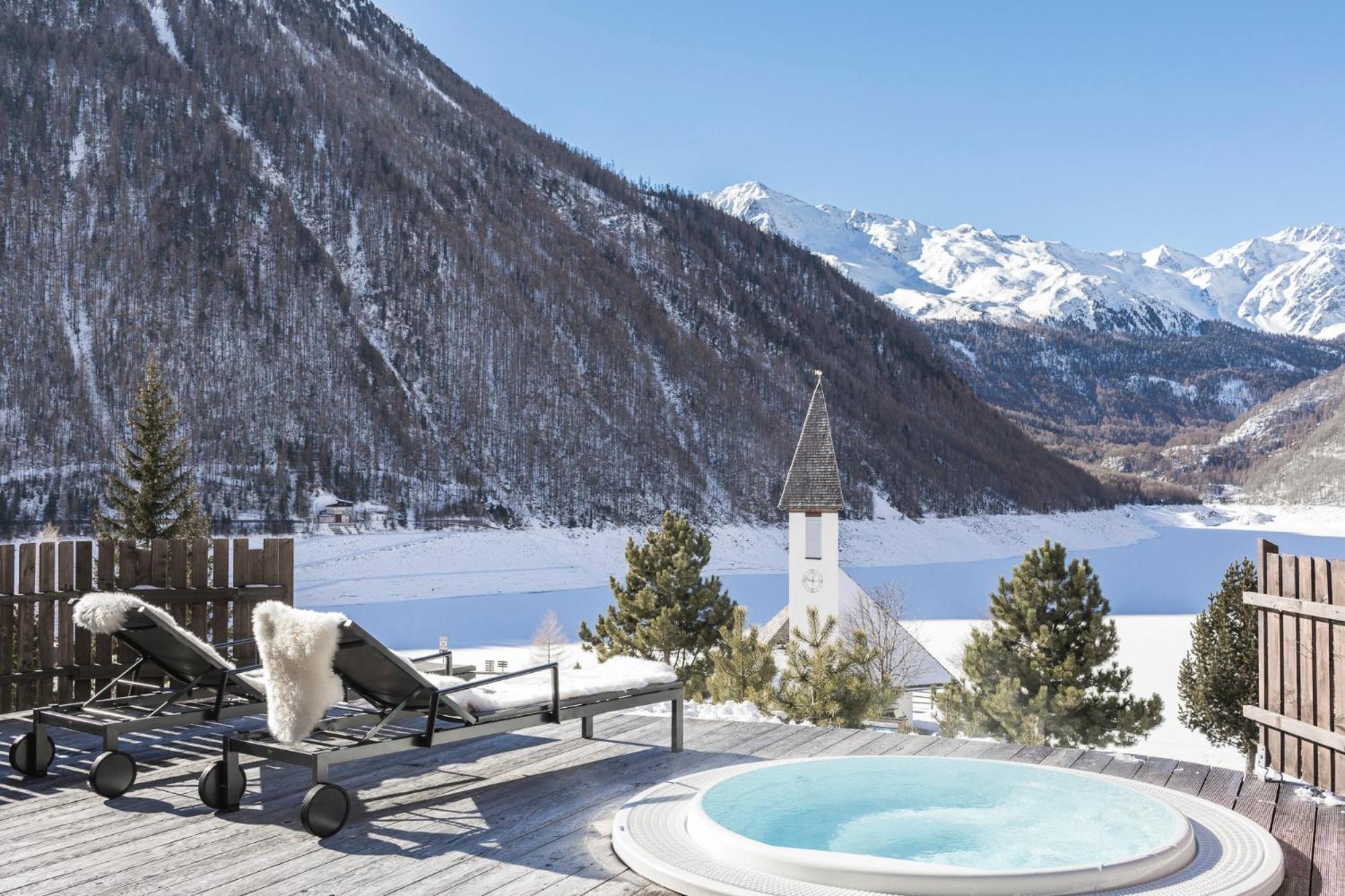 Hotel & Chalets Edelweiss Madonna  Exteriör bild